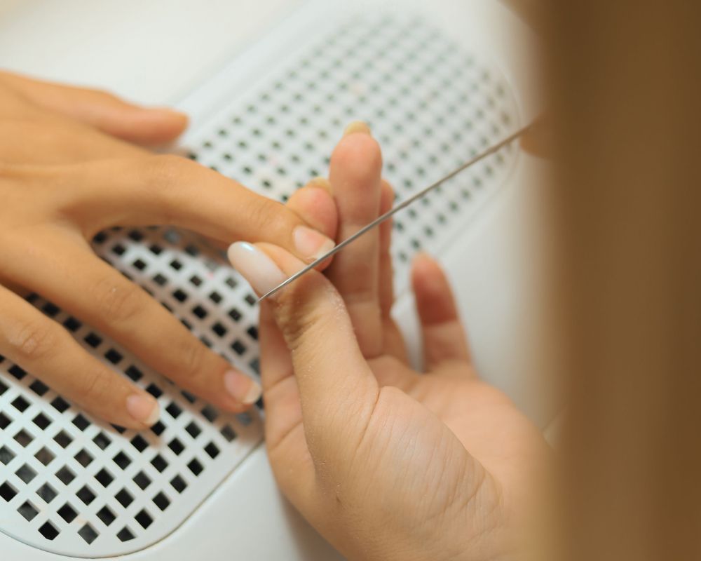 Unha natural saudável após manicure russa segura na Manirussa